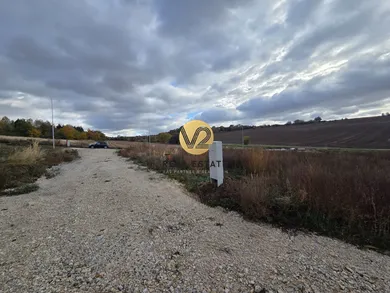 Na predaj pozemok, 570 m², Nitra, Šúdolská