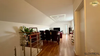 Domy na sprzedaż, 6-pokojowe, Bratislava-Podunajské Biskupice · €580 000