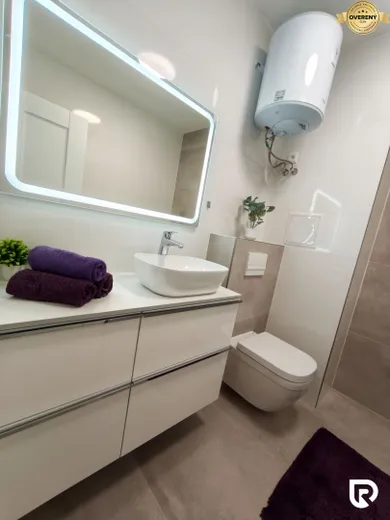 Na prenájom 2-izbový byt, 53 m², Zlaté Moravce, Kalinčiakova