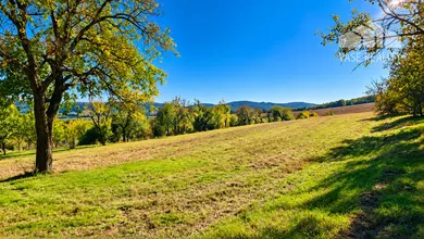 Na predaj pozemok, 192 m², Polianka