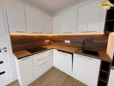 Квартиры на продажу, 2-комнатные, Liptovský Mikuláš · €196 000