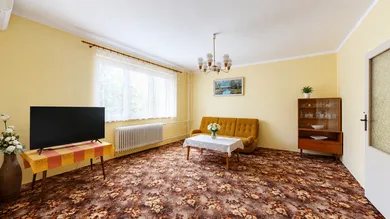 Na predaj 5-izbový dom, 200 m², Bučany