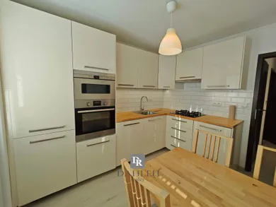 Na prenájom 3-izbový byt, 74 m², Bratislava-Petržalka, Pečnianska