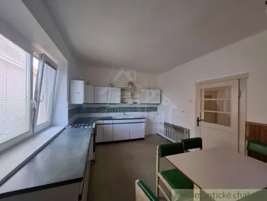 Na predaj dom, Ružiná