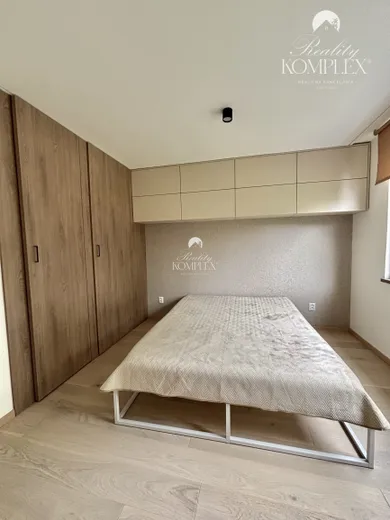 Na prenájom 1-izbový byt, 33 m², Komárno, Hradná