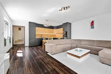 Na predaj dom, 86 m², Rovinka, Riečna