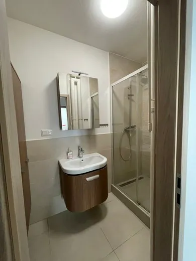 Na prenájom 3-izbový byt, 68 m², Bratislava-Nové Mesto, Kyjevská