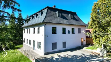 Domy na sprzedaż, 7-pokojowe, Banská Štiavnica · €385 000