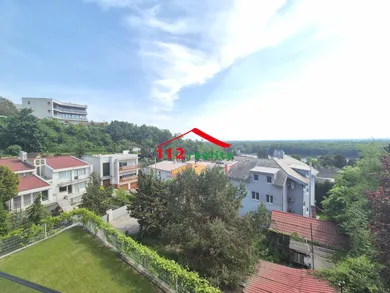 Na prenájom 5-izbový byt, 160 m², Bratislava-Staré Mesto