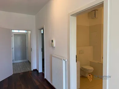 Na predaj 2-izbový byt, 55 m², Bratislava-Ružinov, Záhradnícka