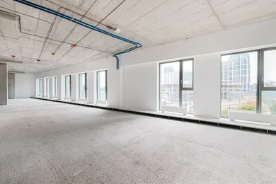 Lokale komercyjne na sprzedaż, Bratislava-Ružinov · €983 188