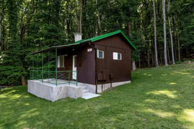 Na predaj rekreačný dom, 50 m², Modra, Zochova