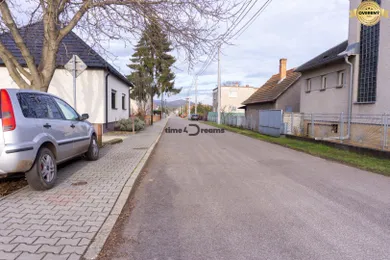 Na predaj pozemok, Kozárovce, Športová ul.