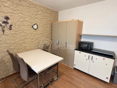 Na prenájom 1-izbový byt, 41 m², Liptovský Mikuláš, 1.mája