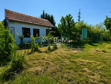 Pozemky na predaj, Levice · €39 999