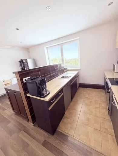 Na prenájom 4-izbový dom, 176 m², Plavecký Mikuláš