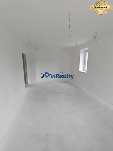 Na predaj 2-izbový byt, 60 m², Hriňová, Školská