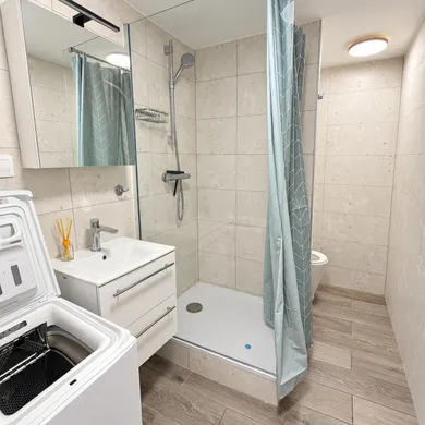 Na prenájom 1-izbový byt, 37 m², Trnava, Ulica Hospodárska