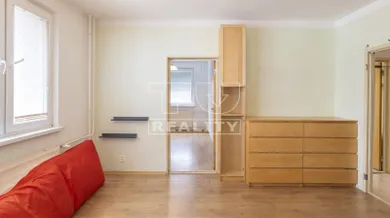 Mieszkania na sprzedaż, 3-pokojowe, Žilina · €187 000