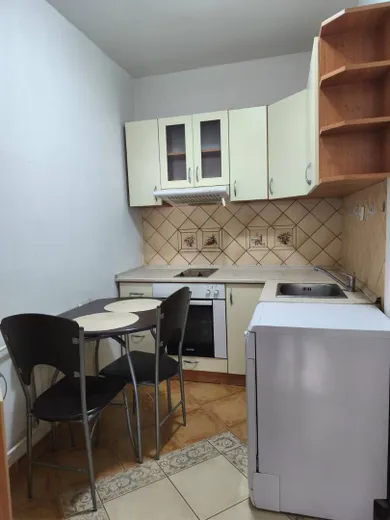 Mieszkania na wynajem, 1-pokojowe, Nové Zámky · €400