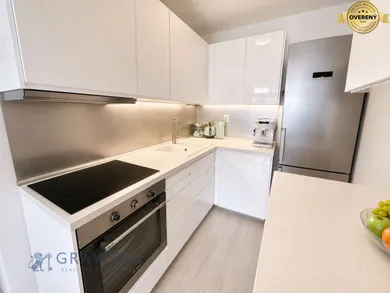 Na predaj 3-izbový byt, 64 m², Bratislava-Dúbravka, Agátová