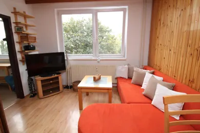 Mieszkania na wynajem, 1-pokojowe, Piešťany · €350