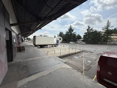 Na predaj objekt, Levice, -