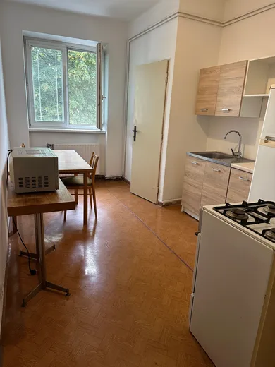 Na prenájom 2-izbový byt, 64 m², Piešťany