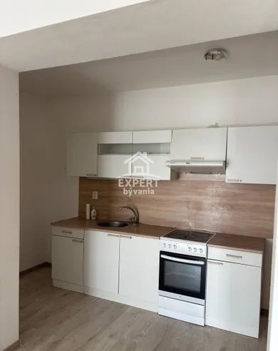 Mieszkania na sprzedaż, 2-pokojowe, Bánovce nad Bebravou · €88 900