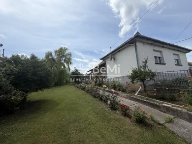 Na predaj dom, 130 m²