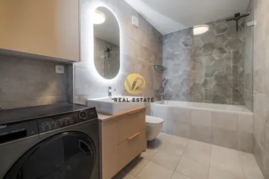 Na prenájom 2-izbový byt, 62 m², Nitra, Jelenecká