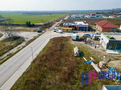 Na predaj pozemok, Tomášov, Dunajská