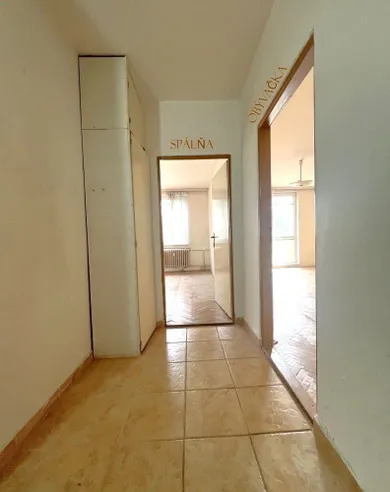 Na predaj 3-izbový byt, 82 m², Bánovce nad Bebravou