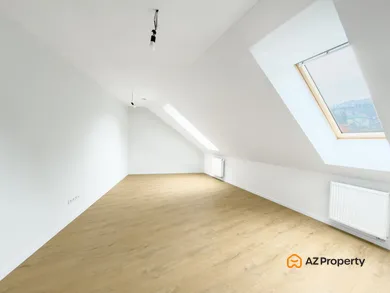Na predaj 2-izbový byt, 65 m², Banská Štiavnica, Dolná