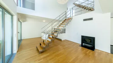 Na prenájom dom, 229 m², Bratislava-Nové Mesto