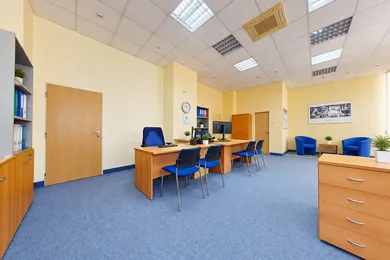 Na prenájom komerčné, 140 m², Bratislava-Ružinov, Košická