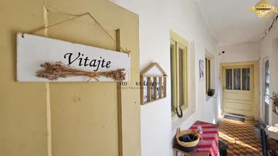 Na predaj 2-izbový dom, 160 m², Vysoká