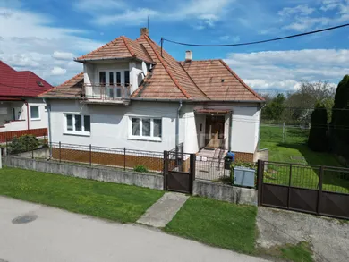 Будинки на продаж, Sereď · €169 900