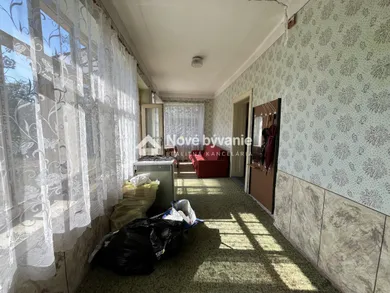 Na predaj 4-izbový dom, 200 m², Farná