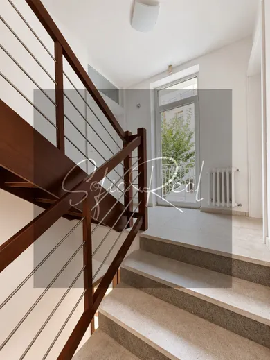 Na prenájom 2-izbový byt, 30 m², Bratislava-Staré Mesto