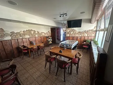 Na predaj objekt, 206 m², Bratislava-Karlova Ves, Matejkova