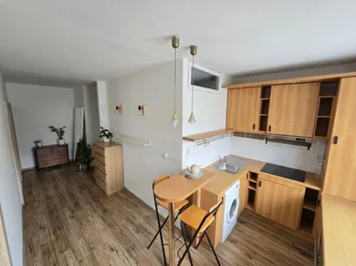 Mieszkania na sprzedaż, 3-pokojowe, Bratislava-Ružinov · €275 000