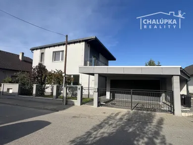 Na predaj 5-izbový dom, 233 m², Trenčianske Stankovce, Veľké Stankovce
