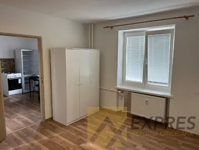 Na predaj 1-izbový byt, 31 m², Handlová, 29. augusta