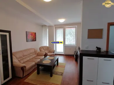 Квартири в оренду, 2-кімнатні, Vrútky · €385