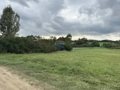 Na predaj pozemok, Lučenec