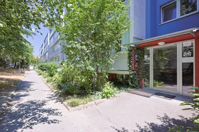 Na predaj 1-izbový byt, 39 m², Bratislava-Rača, Novohorská