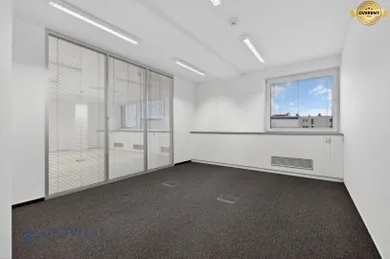 Na prenájom komerčné, 80 m², Bratislava-Ružinov, Plynárenská