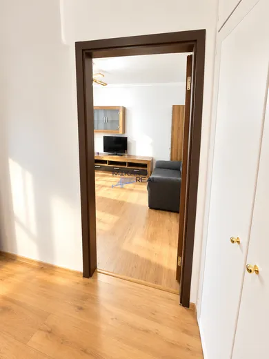 Na prenájom 1-izbový byt, 36 m², Bratislava-Dúbravka, Homolova