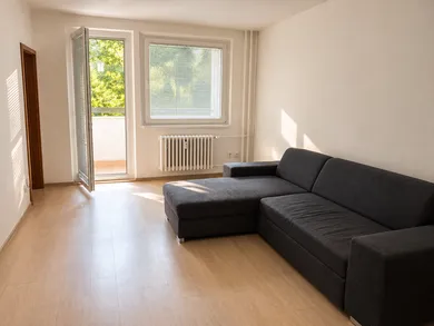 Mieszkania na wynajem, 3-pokojowe, Bratislava-Petržalka · €1000